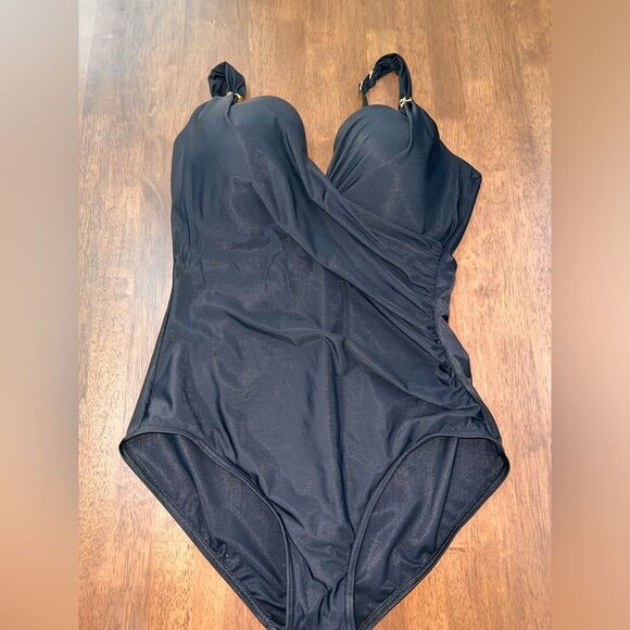 Miraclesuit Women's One Piece Swimsuit with Underwire Bra and Tummy Control - Picture 3 of 8